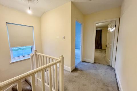3 bedroom end of terrace house to rent, Goldlay Road, Chelmsford CM2