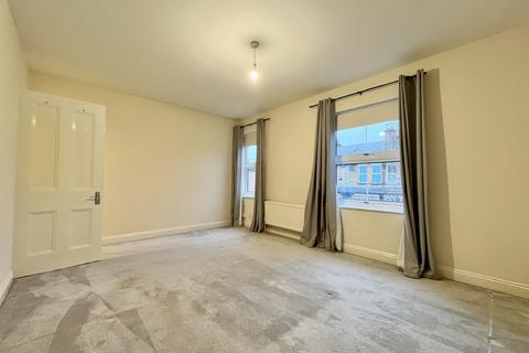 3 bedroom end of terrace house to rent, Goldlay Road, Chelmsford CM2