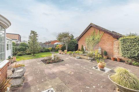 74a Straight Road, Old Windsor, Windsor, SL4 2RX