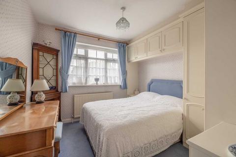 74a Straight Road, Old Windsor, Windsor, SL4 2RX