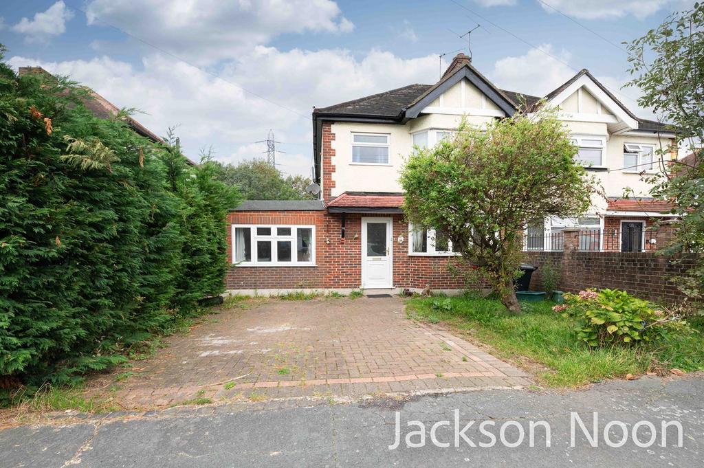 Derek Avenue, Ewell, KT19 3 bed semidetached house for sale £585,000