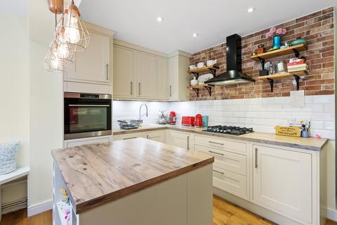 42 Crowther Avenue, Brentford, TW8 9QJ