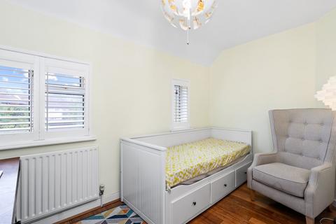 42 Crowther Avenue, Brentford, TW8 9QJ