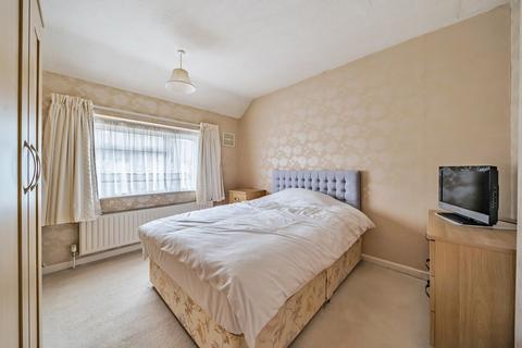 3 bedroom end of terrace house for sale, Moorland Road, Harmondsworth UB7