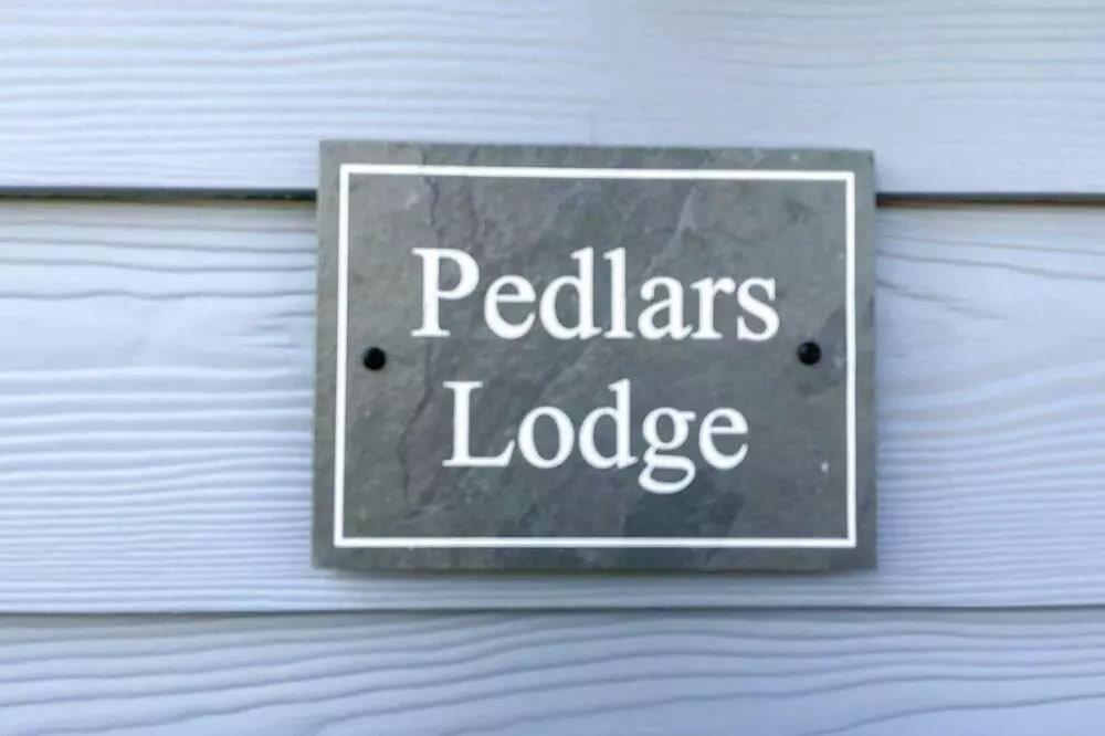 Pedlars Sign.jpg