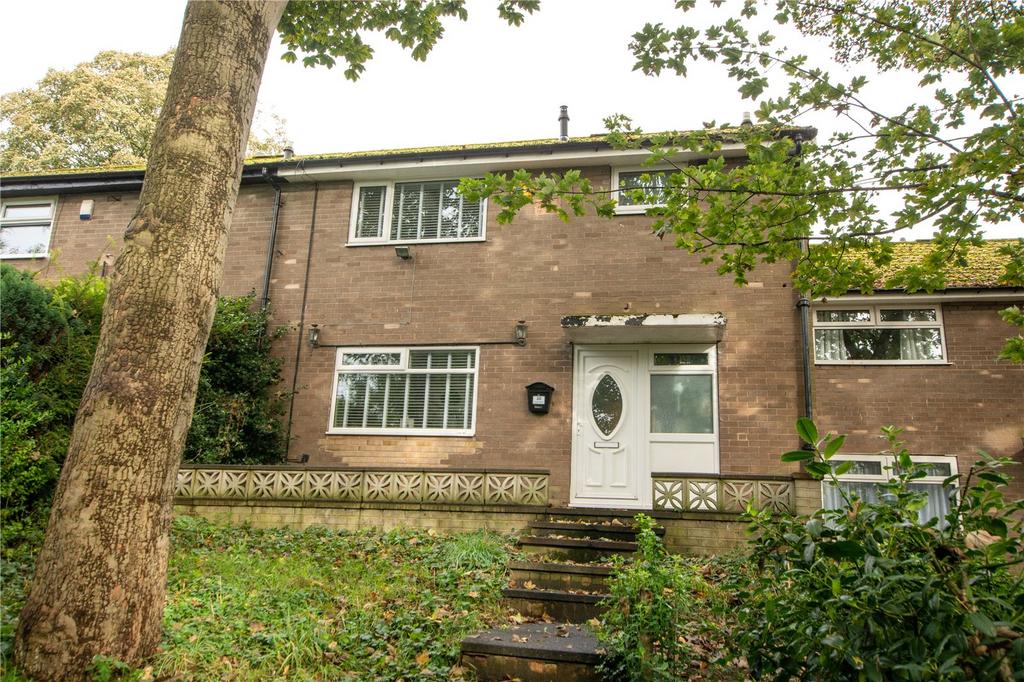 Chandos Walk, Off Chandos Gardens, Leeds 3 bed terraced house for sale
