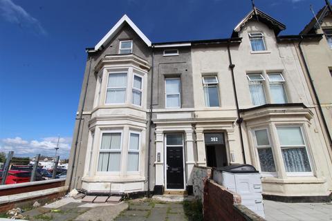 1 bedroom property to rent - 360 Lytham Road, Blackpool