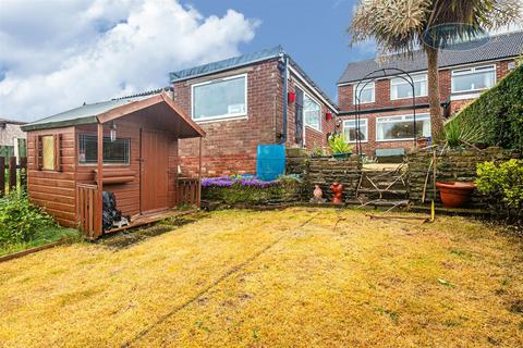 42 Maple Croft Crescent, Sheffield, S9 1DN