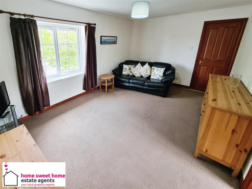 Castle Heather Road Inverness, Inverness IV2 2 bed property for sale £133,000