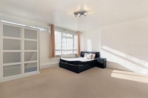 Studio for sale, Dalwood Street, London, SE5