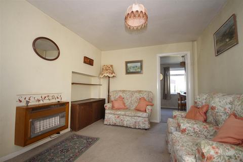 38 School Road, Upper Beeding, Steyning, BN44 3HY