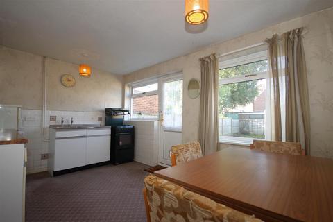 38 School Road, Upper Beeding, Steyning, BN44 3HY