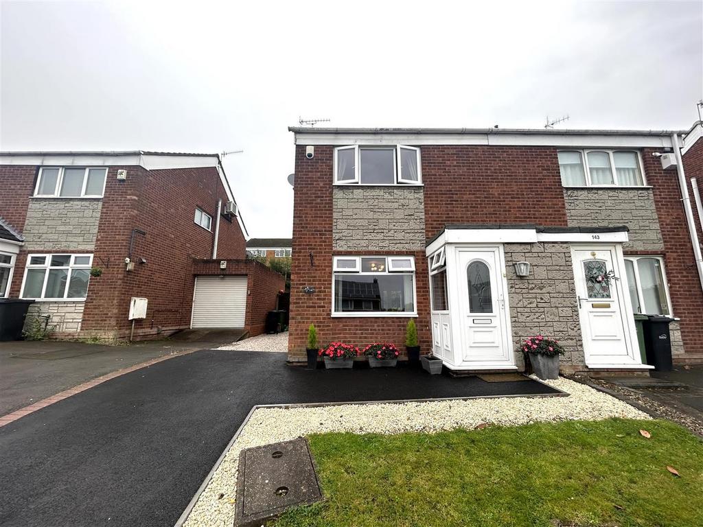 Lyde Green Halesowen 1.jpg