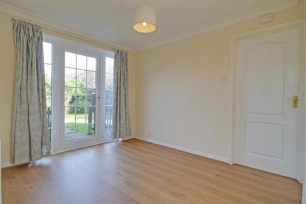 Dining room .jpg