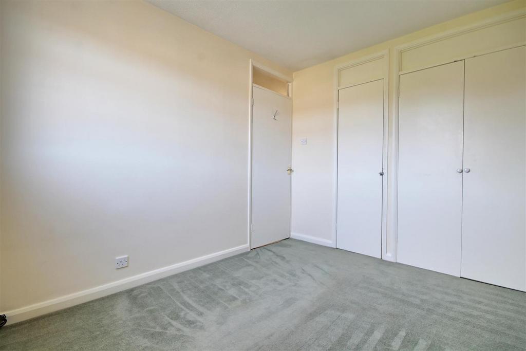 Bedroom 4.jpg