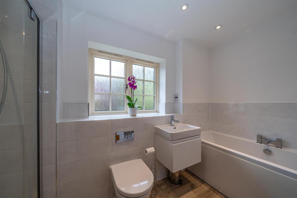 22-Bell-Farm-Close-07788.jpg