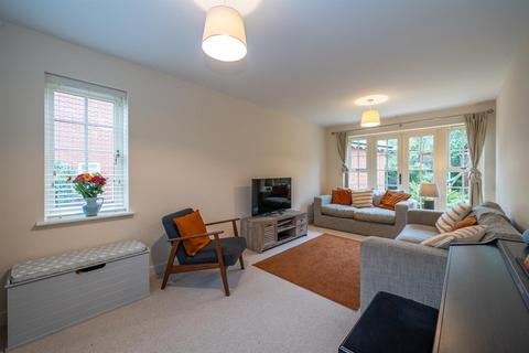 22 Bell Farm Close, Studham, Dunstable, LU6 2QX