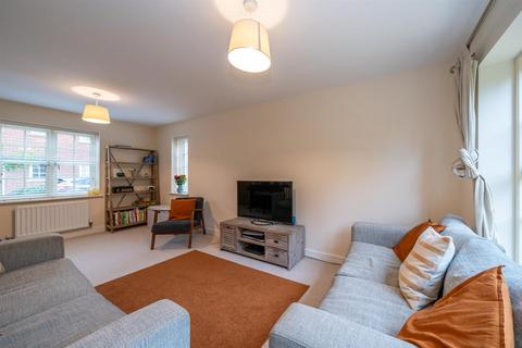 22 Bell Farm Close, Studham, Dunstable, LU6 2QX