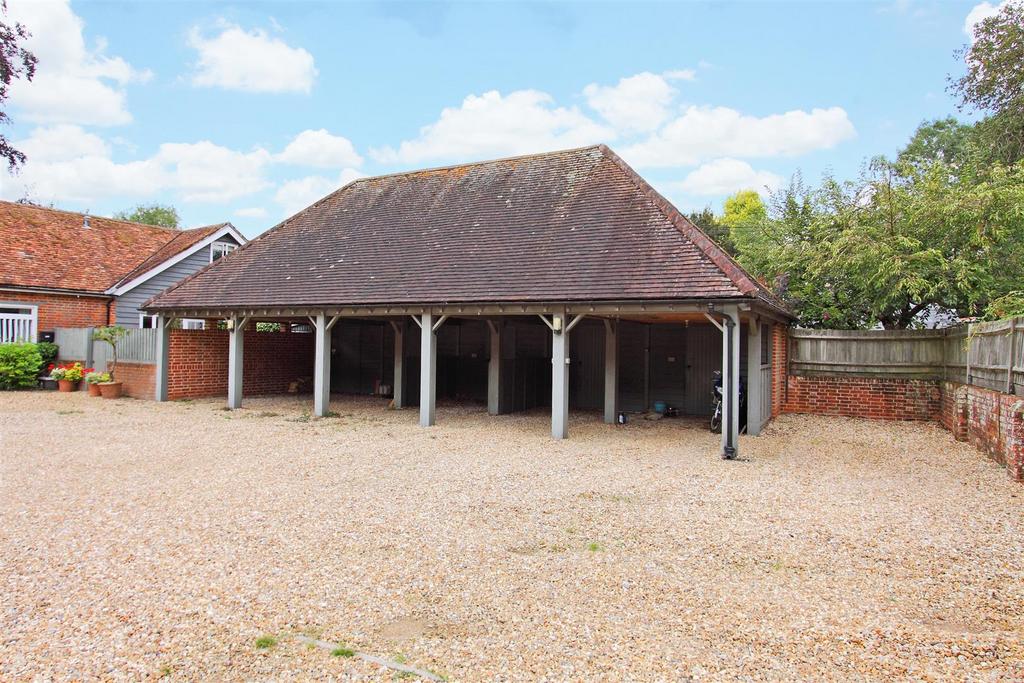 Threshing House - Carport