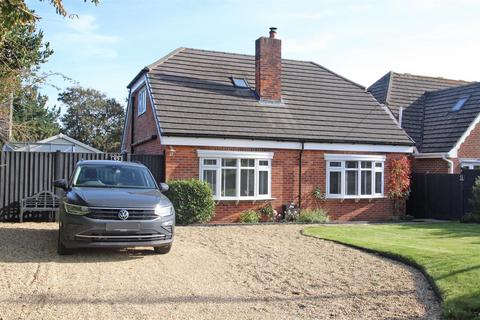 3 bedroom detached house for sale, Church Road, Wootton Bridge, Ryde