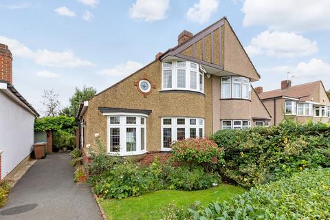 8 The Oval, Sidcup, DA15 9ES