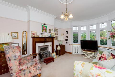 8 The Oval, Sidcup, DA15 9ES