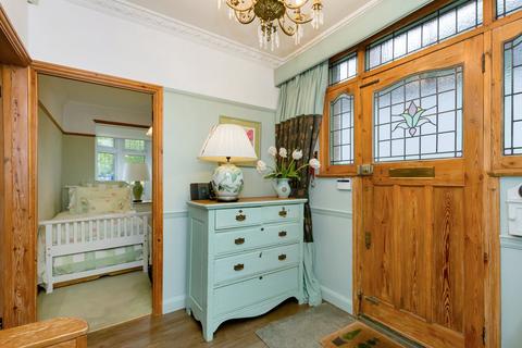 8 The Oval, Sidcup, DA15 9ES