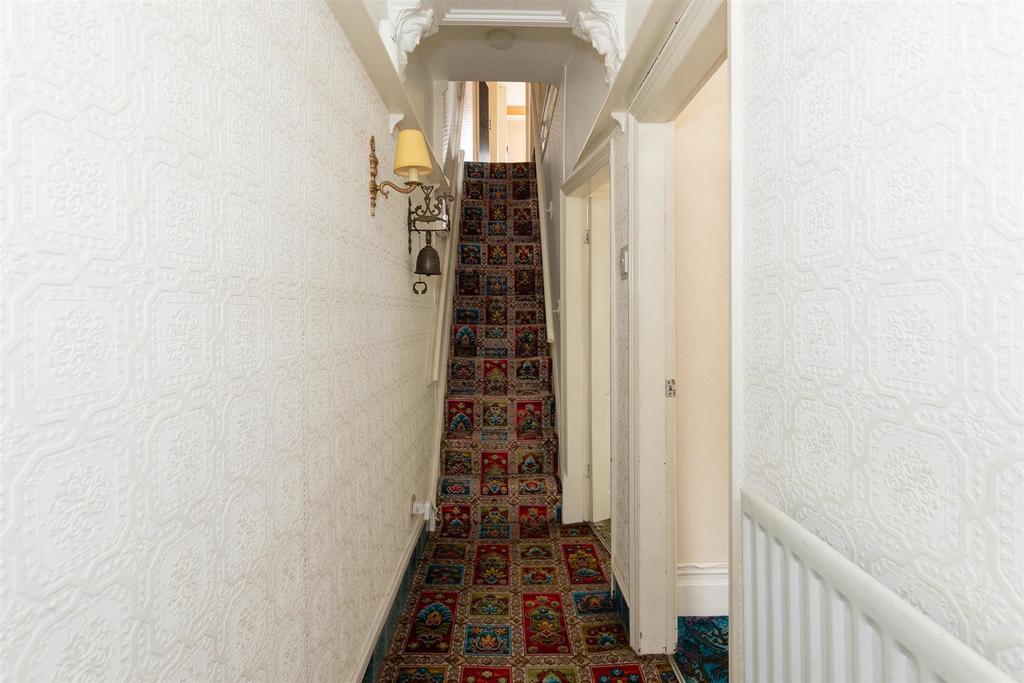 Clifton Avenue, Crewe 3 bed terraced house for sale £135,000