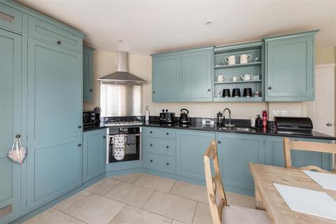 4 bedroom terraced house for sale, Island Wall, Whitstable