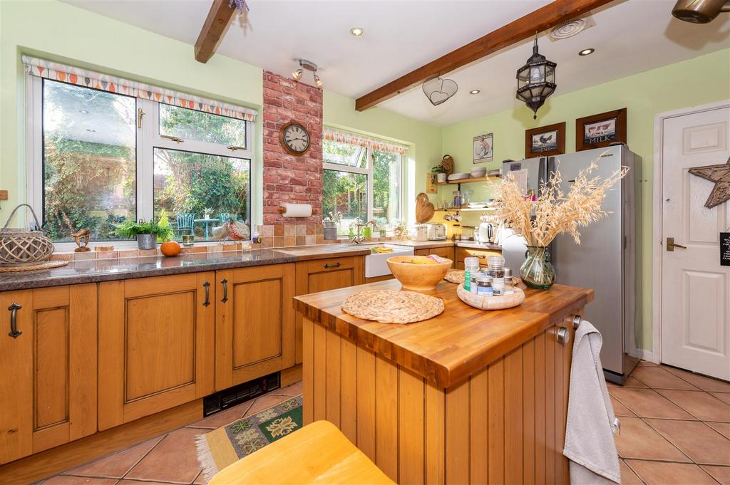 16 Wolverley Road - 3 - internal -5.JPG