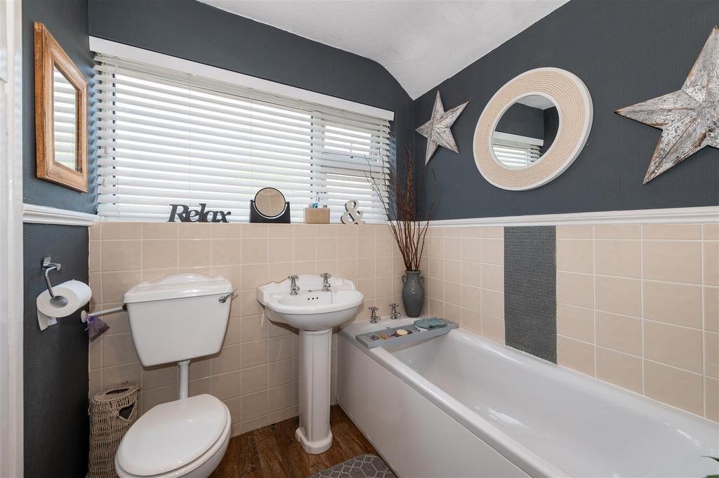 16 Wolverley Road - 3 - internal -10.JPG
