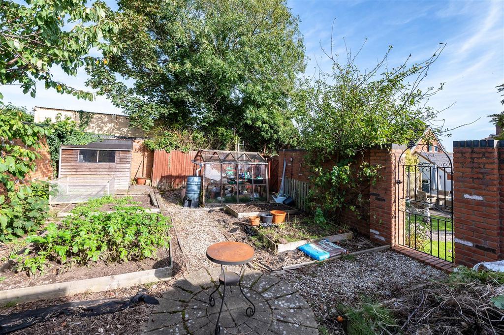 16 Wolverley Road - 2 - rear-4.JPG
