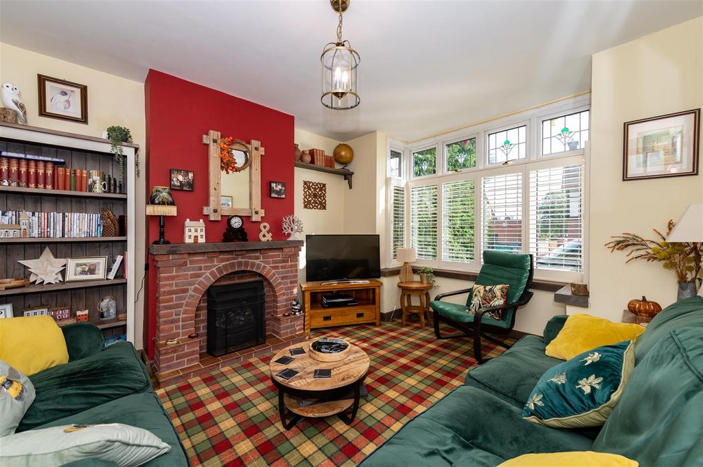 16 Wolverley Road - 3 - internal -1.JPG