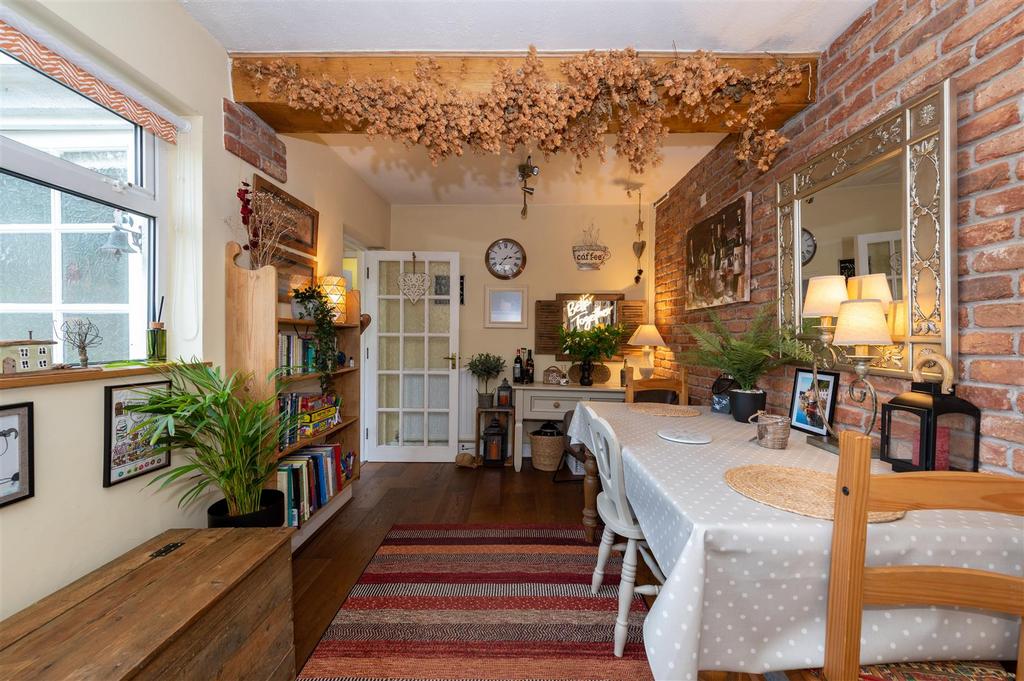 16 Wolverley Road - 3 - internal -2.JPG