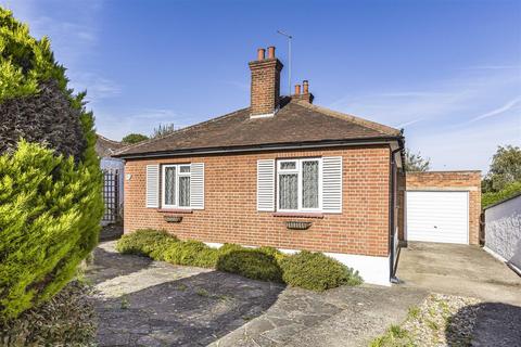 3 bedroom detached bungalow for sale - New Road, Hertford