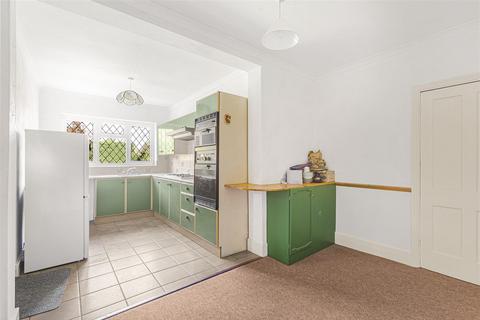 3 bedroom detached bungalow for sale - New Road, Hertford