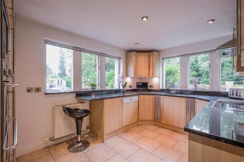 4 bedroom detached house for sale - Woodhouse Lane, Halifax