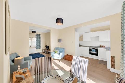 103 Moorside Road, Bromley, BR1 5EP
