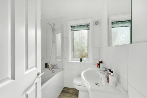 103 Moorside Road, Bromley, BR1 5EP