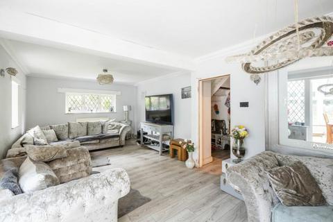 Prompt Corner Godstone Hill, Godstone, RH9 8DH