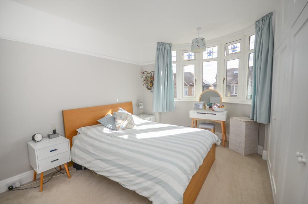 Bedroom 1 pic 2.jpg