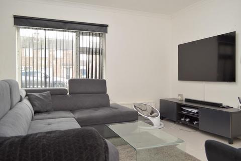 70 Lime Green Road, Oldham, OL8 3PE