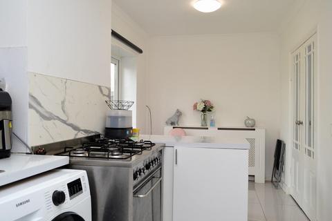 70 Lime Green Road, Oldham, OL8 3PE