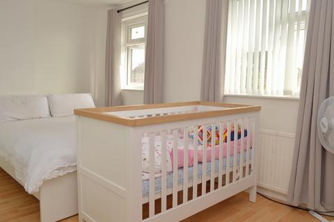 70 Lime Green Road, Oldham, OL8 3PE