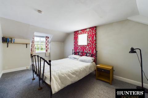 30 Castlegate, East Ayton, Scarborough, YO13 9EJ