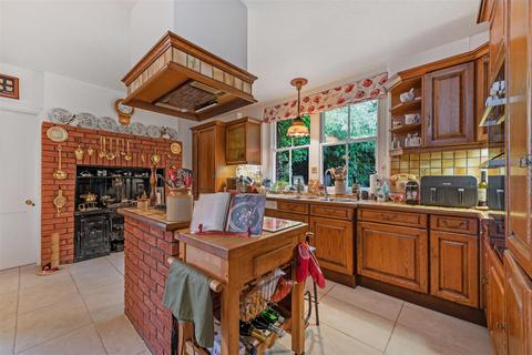 Berrybridge House Devenish Road, Ascot, SL5 9SH