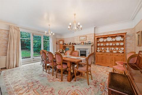 Berrybridge House Devenish Road, Ascot, SL5 9SH