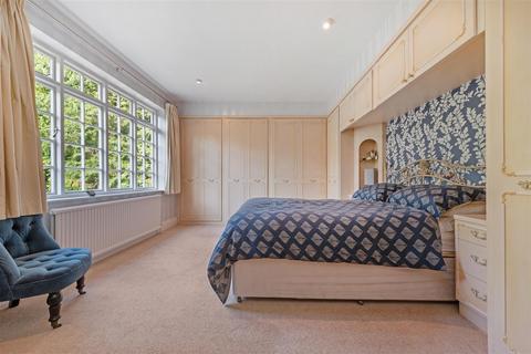 Berrybridge House Devenish Road, Ascot, SL5 9SH