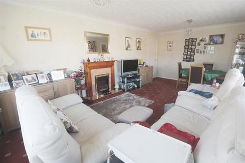 3 bedroom detached bungalow for sale, Nelson Court, Watton, Thetford