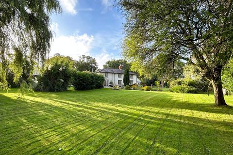 4 bedroom detached house for sale, Middle Road, Tiptoe, Lymington, SO41